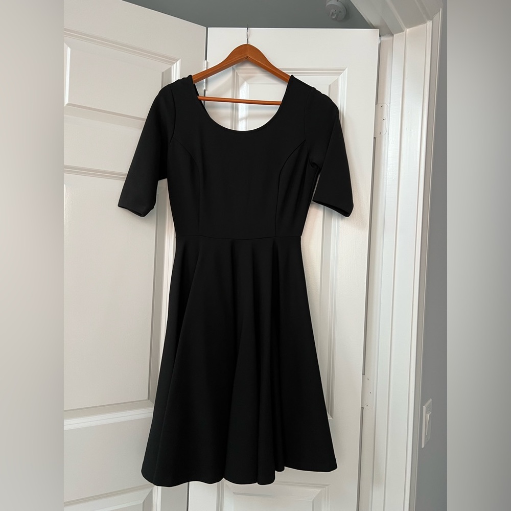 EUC Betabrand fit n flare dress, back zip